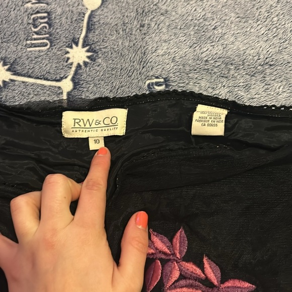 PINK FLORAL EMBROIDERY ELEGANT ROMANTIC MIDI SKIRT MESH OVERLAY - Picture 6 of 7